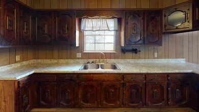 880-Newman-Hollow-Rd-Kitchen
