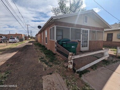 409 E Oak St, Winslow, AZ 86047 - photo 2