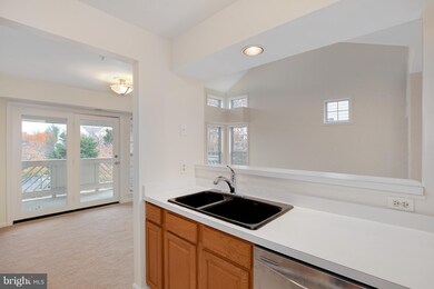 11306 Sundial Ct unit 914, Reston, VA 20194 - photo 7