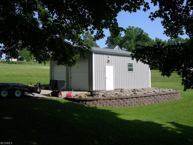 Detached Garage