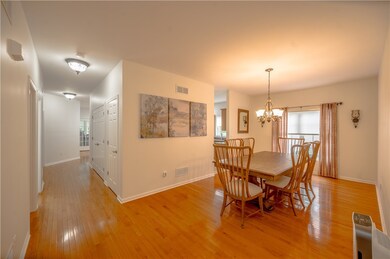 33 Cambridge Cir, Smithfield, RI 02917 - photo 7