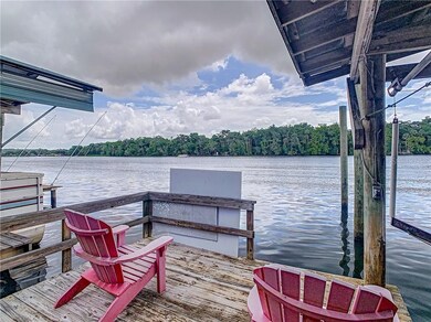 Private Boat Dock with amazing views!