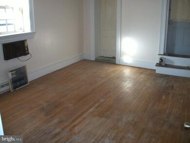 307 E High St unit 1, Pottstown, PA 19464 - photo 3