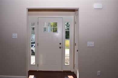 49 Millers Farm Dr, Rochester, NH 03868 - photo 2