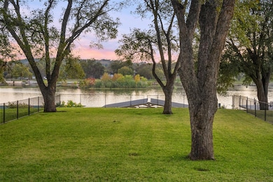 327 Meadowlakes Dr, Meadowlakes, TX 78654 - photo 3