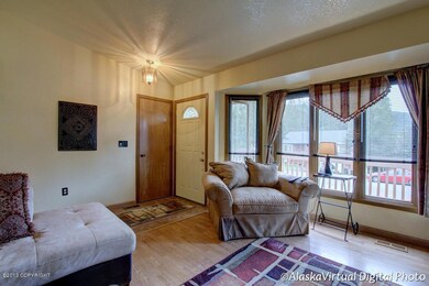 Entry & Living Room - Bay Front