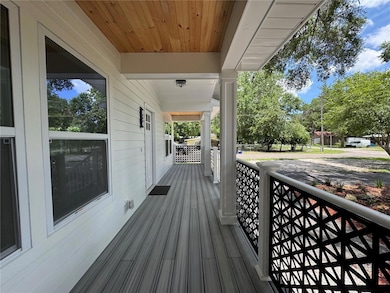 408 SE 1st St, Williston, FL 32696 - photo 3