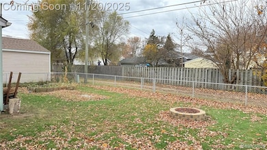 1425 18th St, Port Huron, MI 48060 - photo 3