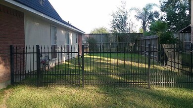 15506 Hatfield Hollow Dr, Tomball, TX 77377 - photo 4