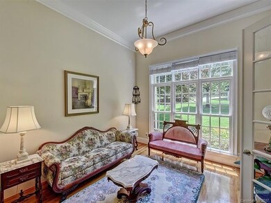 Living Room/Study