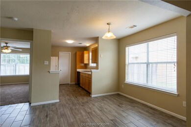 2527 Ashford Dr, College Station, TX 77840 - photo 3