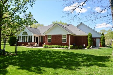 5293 Oakbrook Dr, Plainfield, IN 46168 - photo 2