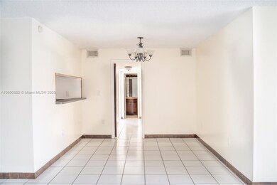 15430 SW 82nd Ln unit 612, Miami, FL 33193 - photo 5