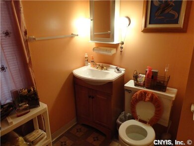 Bathroom 1st floor full bath