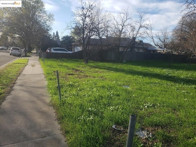 2387 E Lafayette St, Stockton, CA 95205 - photo 2