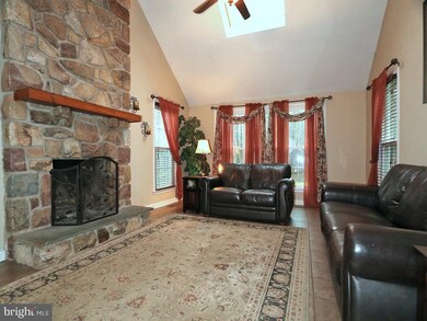 136 Devon Cir, Glenmoore, PA 19343 - photo 5