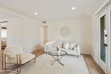4 Gathering Room