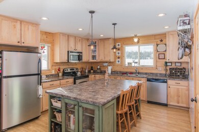 10 - Kitchen