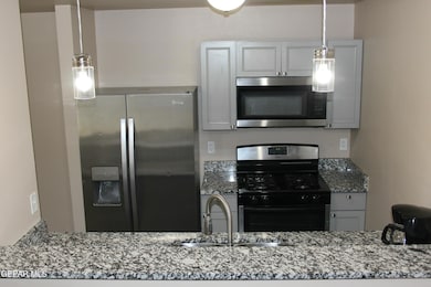 5717 Manila Dr unit B, El Paso, TX 79924 - photo 7