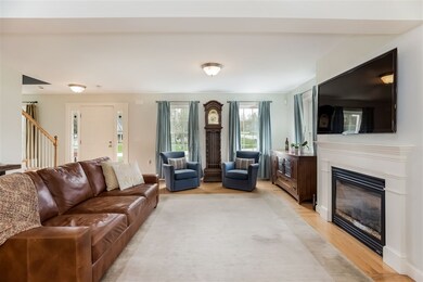 104 Ridgecrest Dr, Greenland, NH 03840 - photo 2