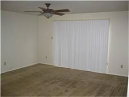 8427 Hearthwood Dr unit 21, Houston, TX 77040 - photo 3