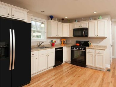 60 Calla Lily Ln, Wells, ME 04090 - photo 4