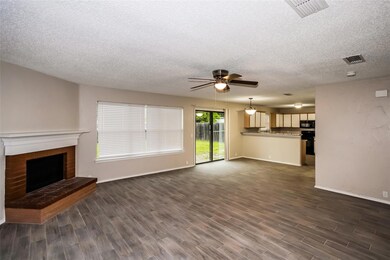 1120 Springcreek Dr, Denton, TX 76210 - photo 5