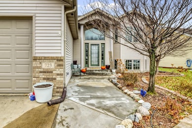 723 16th Ave W, West Fargo, ND 58078 - photo 5