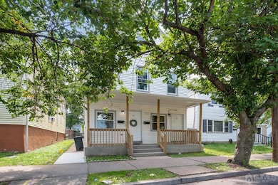 272 Comstock St, New Brunswick, NJ 08901 - photo 2