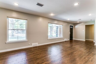 6816 Ravendale Ln, Dallas, TX 75214 - photo 2