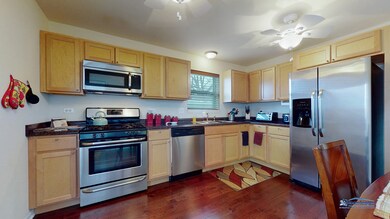 17 Austin Ave, Carpentersville, IL 60110 - photo 3