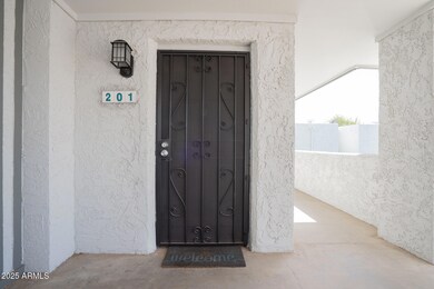 Ciento West unit 201W, Scottsdale, AZ 85251 - photo 3