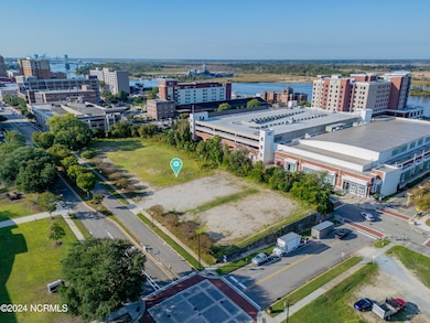 615 N Front St, Wilmington, NC 28401 - photo 2