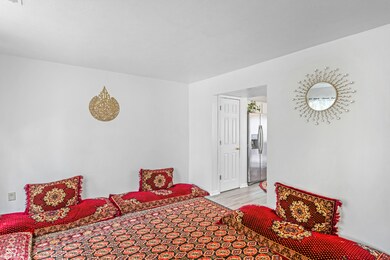 10082 Long Meadow Dr, Fishers, IN 46038 - photo 6