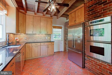 6527 Jay Miller Dr, Falls Church, VA 22041 - photo 4