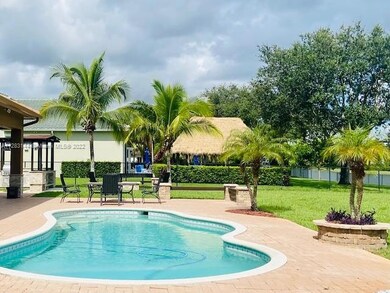 13827 SW 44th St, Davie, FL 33330 - photo 5