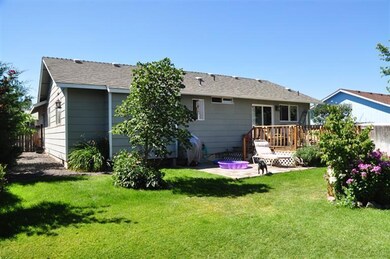 2845 SW Pumice Place, Redmond, OR 97756 - photo 2