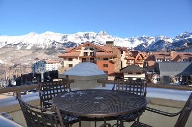 GRANITA UNIT #402 NE DECK & DALLAS PEAK