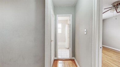 1561 Central Park Ave unit I2, Yonkers, NY 10710 - photo 6