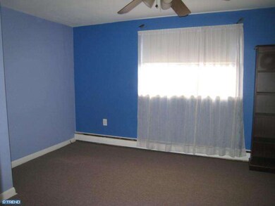 7905 Craig St, Philadelphia, PA 19136 - photo 5