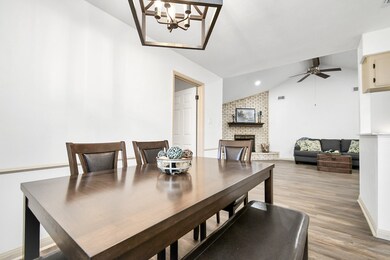 Breakfast area next to the kitchen