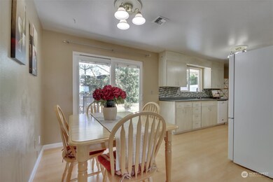 5019 79th Avenue Ct E unit 21, Fife, WA 98424 - photo 5