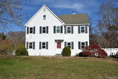 72 Old Farm Rd, Riverhead, NY 11901 - photo 2