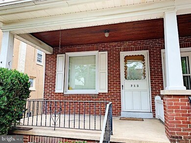 713 Crescent Ave, Reading, PA 19605 - photo 2