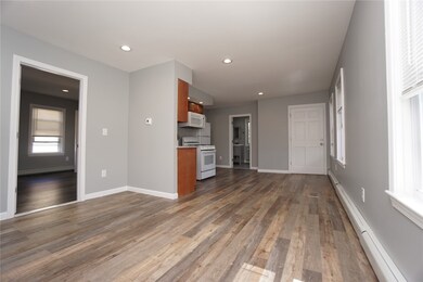 167 Baxter St unit 3, Pawtucket, RI 02861 - photo 3