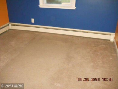 10041 Locust St, Glenn Dale, MD 20769 - photo 6