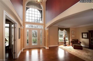 Impressive entrance foyer with barrel vault ceilin