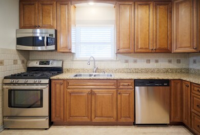 629 Norfolk Ave, Westchester, IL 60154 - photo 4