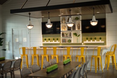 05 RiverClub Cafe