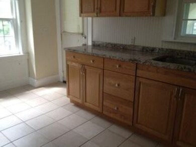 545 Huse Rd, Manchester, NH 03103 - photo 3